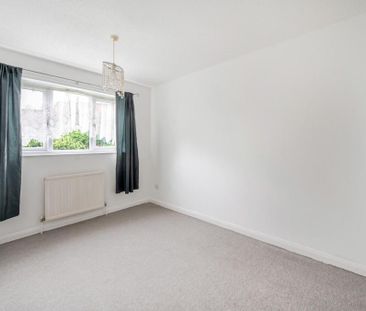 2 bedroom maisonette to rent - Photo 1