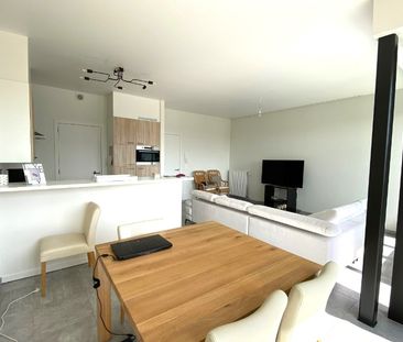 Ruim recent APPARTEMENT 2de verdiep met 2 slaapkamers en mooi verzicht - Foto 1