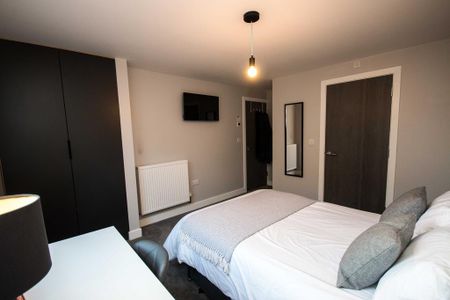 4 bedroom apartment to rent - Photo 5