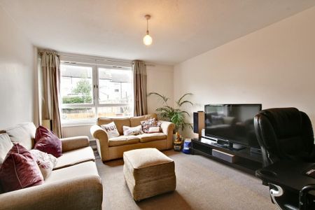 3 bedroom townhouse to rent - Photo 2