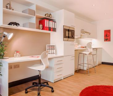 Studio Sapphire - Photo 6