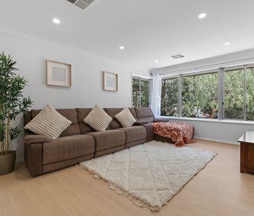 Neat 3 Bedroom Family Home - Photo 1