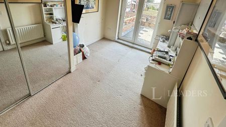 3 bedroom detached house to rent - Photo 2