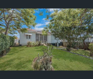 20 Vista Ave, Tarragindi, Qld 4121 - Photo 1