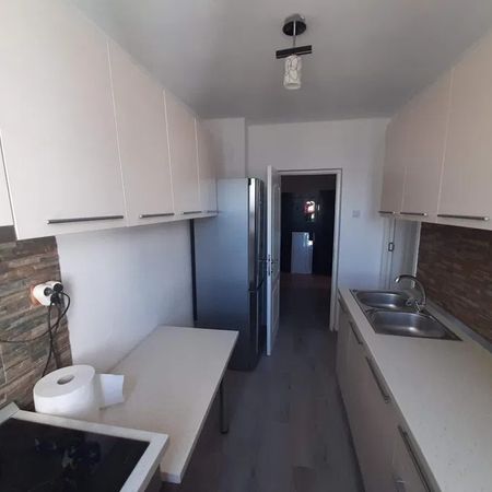 Apartament 2 camere, decomandat, zona Podu Ros - Fotografie 3