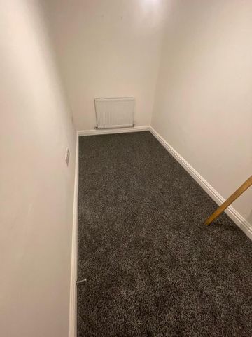 3 bedroom apartment to rent - Photo 2