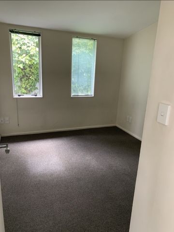 This home will win you over! - Photo 4
