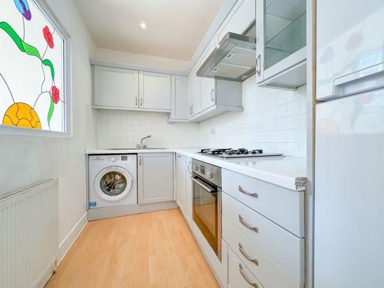 2 Bedroom Maisonette - Photo 1