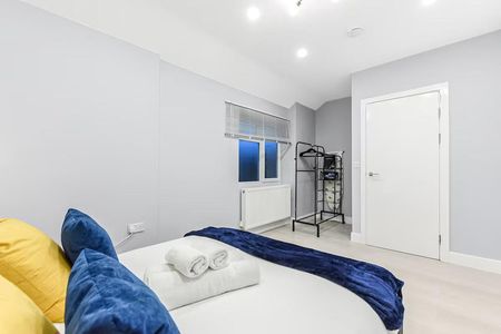 Poynton Road - Photo 4