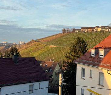 Altbaucharme: Geräumige, möblierte 2 Zimmer-Wohnung mit Küche - Photo 5