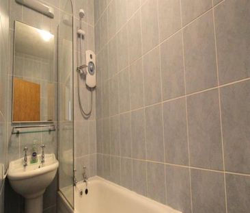 1 Bedroom Apartment To Let - Photo 2