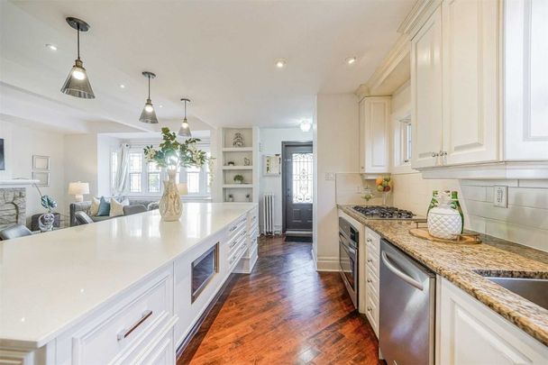 For Lease - 3 Fairleigh Crescent, Toronto, Ontario - Photo 1