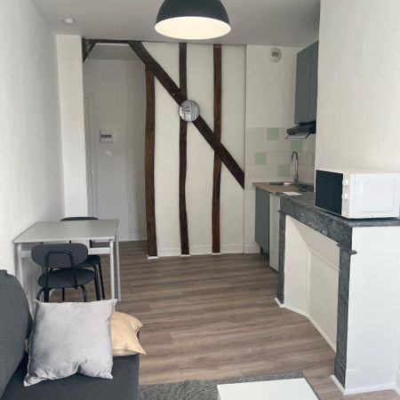 "LE RENOVE" - Location Appartement poitiers : 16.32 m2 - Photo 3