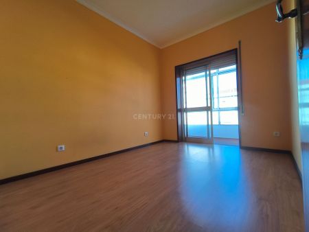 Arrendamento de Apartamento T3 situado em Darque, Viana do Castelo - Photo 3