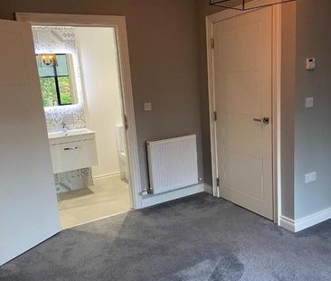 Newforge Lane, Belfast, BT9 5NW - Photo 4