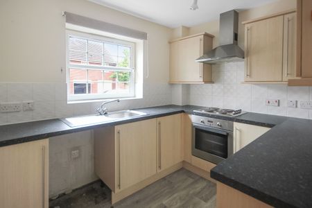 Champs Sur Marne, Bristol, Gloucestershire, BS32 9BL - Photo 2
