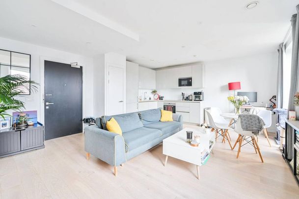 1 bedroom flat to rent - Photo 1