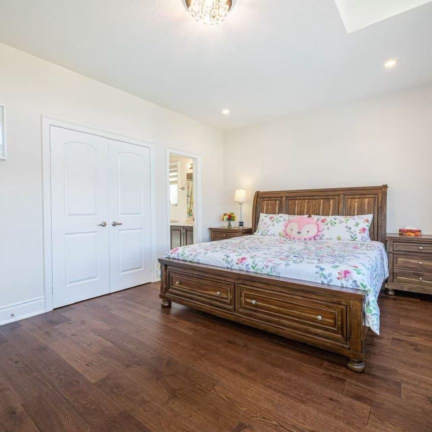 For Lease - 3209 Buttonbush Trail Unit# Room C, Oakville, Ontario - Photo 1