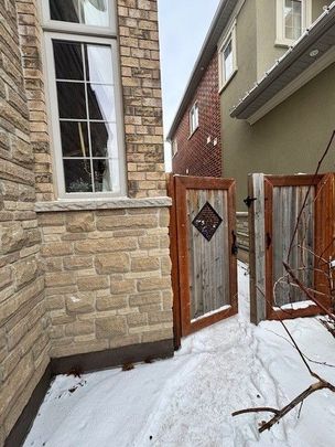 For Lease - 79 Cedarholme Avenue, Caledon, Ontario - Photo 1