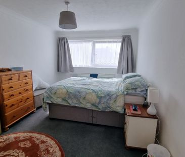 A 2 Bedroom Flat Instruction to Let in Bexhill on Sea - Photo 5