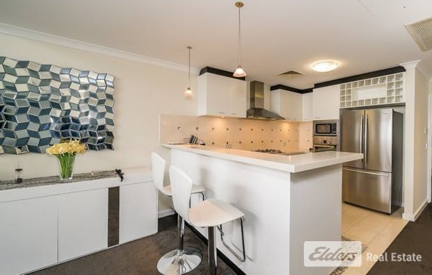 58/17 Rockingham Beach Road - Photo 1