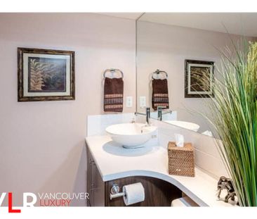Condo in Downtown Vancouver, BC - Photo 6