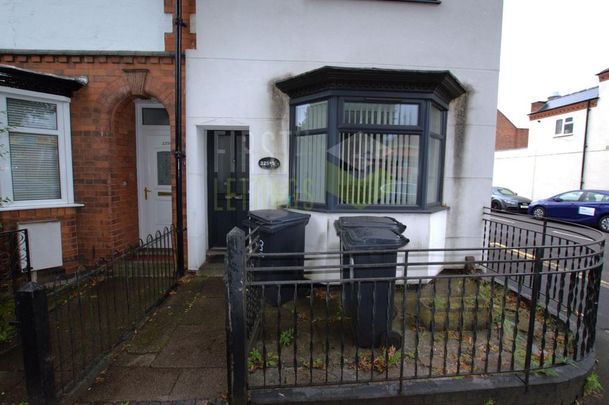 5 bedroom house to rent - Photo 1