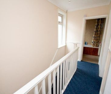 3 bedroom detached house to rent - Photo 2