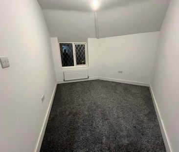 3 bedroom end of terrace house to rent - Photo 1