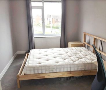 4 bedroom terraced house to rent - Photo 3