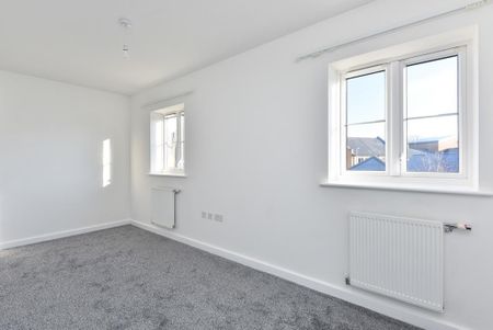 2 bedroom terraced house to rent - Photo 3