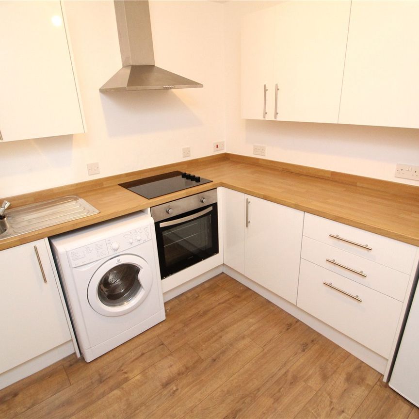 1 bedroom Flat To Rent - Photo 1