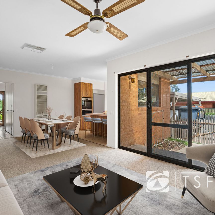 27 Akoonah Dr, Golden Square - Photo 1