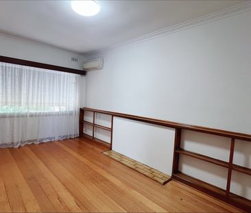 14 Edward St , MITCHAM - Photo 1