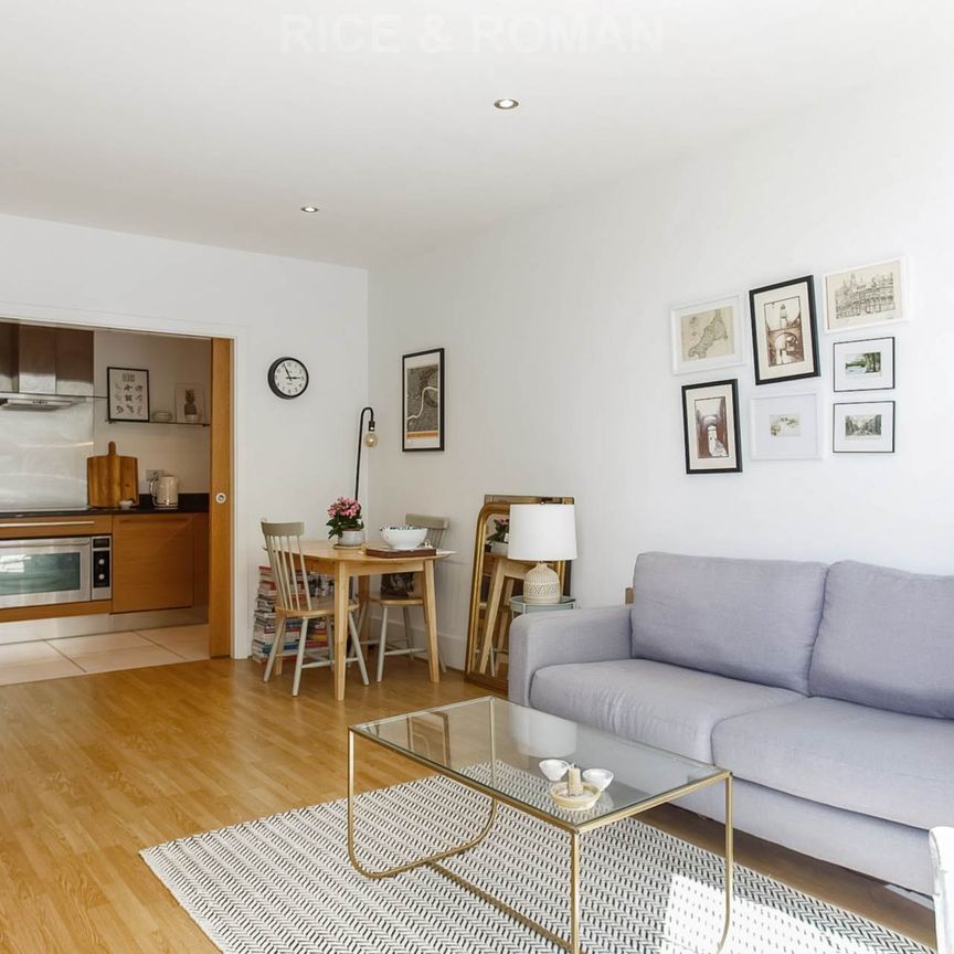 2 Bedroom Apartment - Photo 1