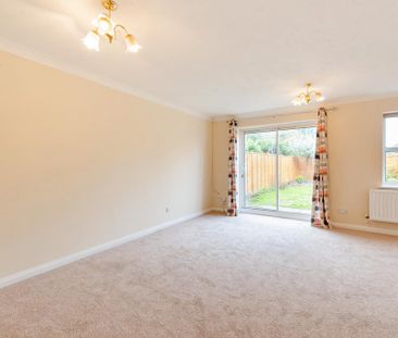 3 bedroom semi-detached house to rent - Photo 1
