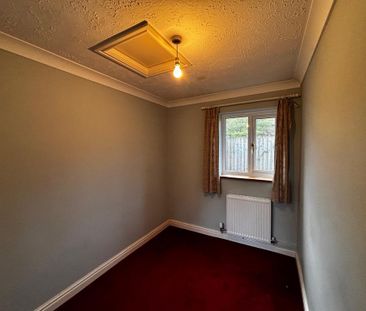 4 bedroom detached house to rent - Photo 3