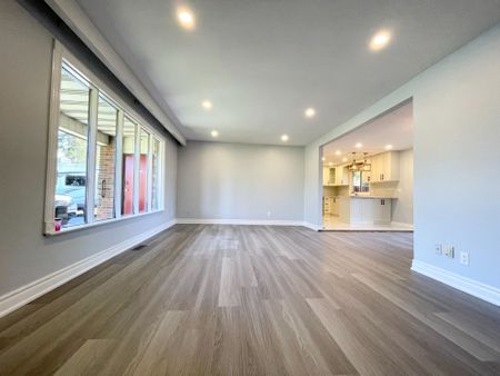 For Lease - 716 Lake Drive, Georgina, Ontario - Photo 5