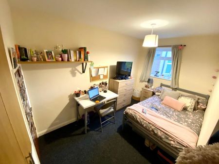 4 bedroom house share to rent - Photo 5