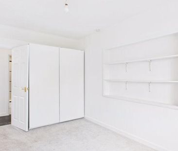 2 bedroom bungalow to rent - Photo 2