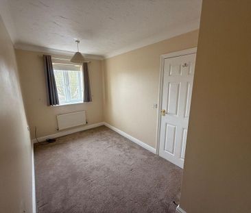2 bedroom semi-detached house to rent - Photo 5