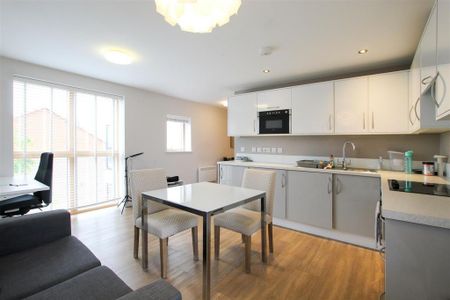 Studio to rent - Photo 4