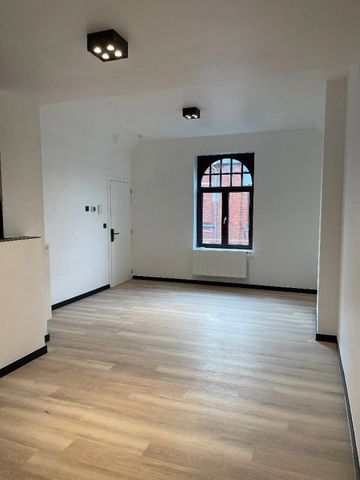 Gerenoveerd twee-slaapkamerappartement te huur nabij centrum Gent - Photo 4