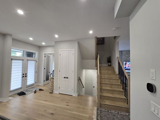 For Lease - 5 Norbury Crescent, Toronto, Ontario - Photo 1