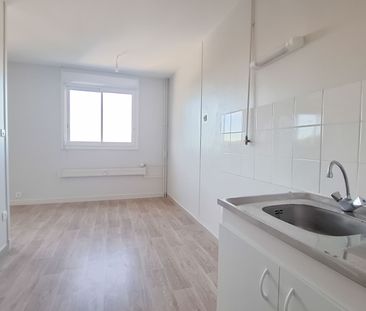 T2 de 56 m² refait à neuf avec belle pièce à vivre - Photo 5
