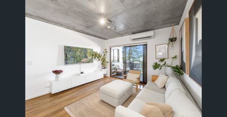 Beachside Living! - Photo 2