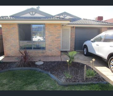4 Mcegan Court, Evanston Park, SA 5116 - Photo 4