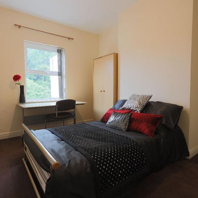 5 bedroom terraced house to rent - Photo 1