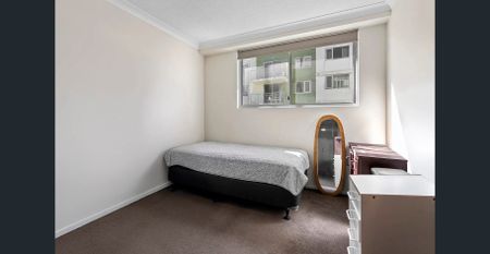 2 Bedroom + Study & Brisbane River Views - Photo 2