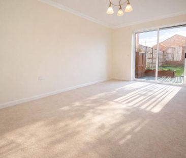 3 bedroom semi-detached house to rent - Photo 1